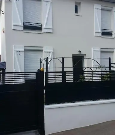Hotel Maison Chaleureuse 3*